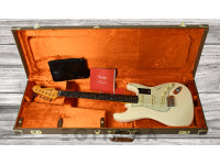 Fender American Vintage II 1961 Rosewood Fingerboard Olympic White Fender American Vintage II 1961 Rosewood Fingerboard Olympic White